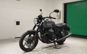 MOTO GUZZI V7 STONE 3 2019