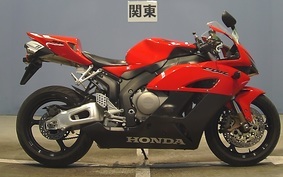 HONDA CBR1000RR 2004 SC57