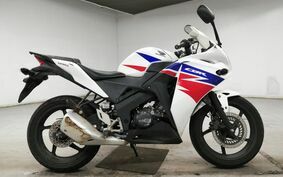 HONDA CBR125R JC50