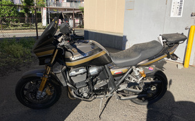 KAWASAKI ZRX1200 DAEG 2012 ZRT20D