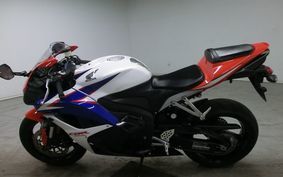 HONDA CBR600RR 2010 PC40