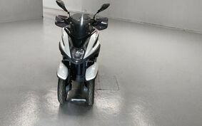 YAMAHA TRICITY 125 SE82J