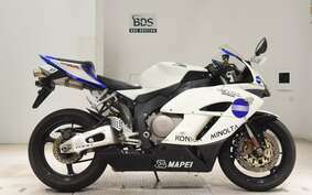 HONDA CBR1000RR 2004 SC57