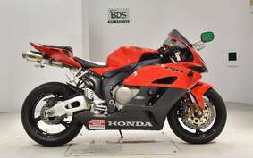 HONDA CBR1000RR 2005 SC57