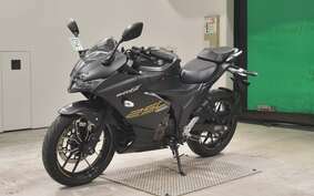 SUZUKI GIXXER 250 SF ED22B