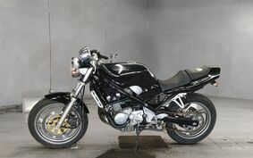 SUZUKI BANDIT 250 GJ74A