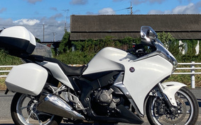 HONDA VFR1200F DCT 2013 SC63