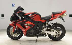 HONDA CBR1000RR 2006 SC57