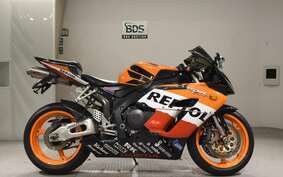 HONDA CBR1000RR 2005 SC57