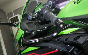 KAWASAKI ZX-25R ZX250E