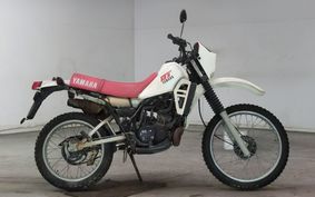 YAMAHA DT125 17F