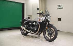 TRIUMPH STREET TWIN 2018