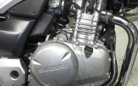 SUZUKI GSR250