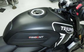 TRIUMPH TRIDENT 660 2021