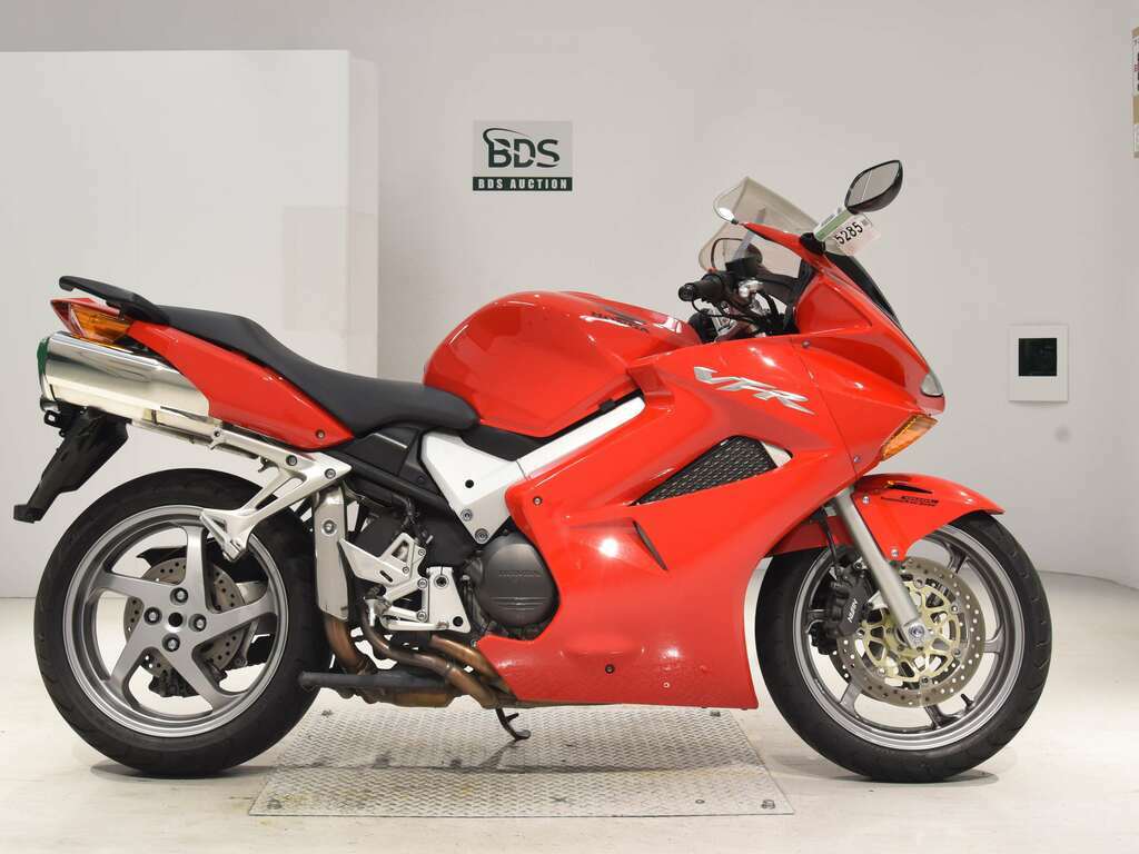 600rr vs vfr800