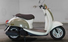 HONDA CREA SCOOPY I AF55