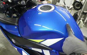 SUZUKI GSX250R