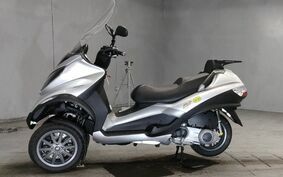 PIAGGIO MP3 250 RL M472