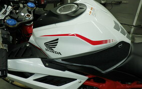 HONDA CBR250RR A MC51