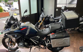 BMW R1250GS 2023 0M01