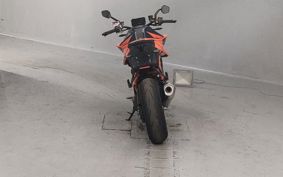 KTM 1290 SUPER  DUKE R V3940