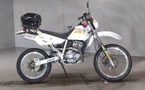 SUZUKI DR250R SJ45A