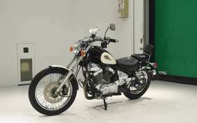 YAMAHA VIRAGO 250 3DM