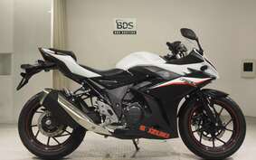 SUZUKI GSX250RA DN11A