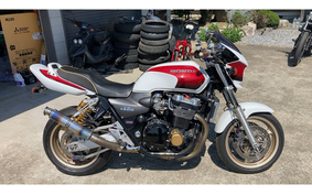 HONDA CB1300SF SUPER FOUR 1998 SC40