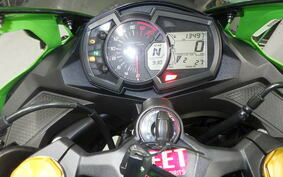 KAWASAKI ZX-25R ZX250E