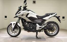 HONDA NC750X DCT EP 2016 RC90