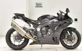 HONDA CBR1000RR R 2021 SC82