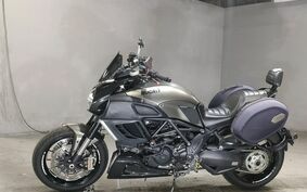 DUCATI DIAVEL STRADA 2013 G102J