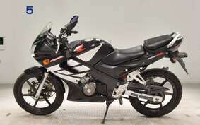 HONDA CBR125R JC34