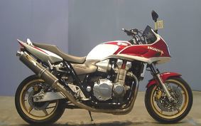 HONDA CB1300SB SUPER BOLDOR A 2005 SC54