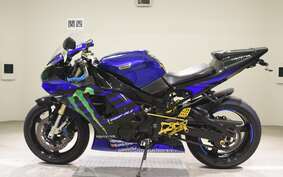 YAMAHA YZF-R1 1999 RN01