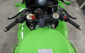 KAWASAKI ZX 10 NINJA R 2005 ZXT00C