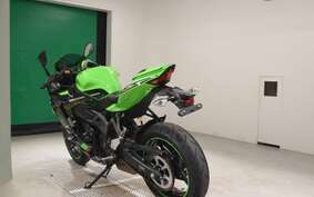 KAWASAKI ZX-25R ZX250E