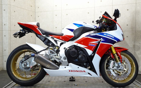 HONDA CBR1000RR 2014 SC59