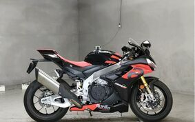 APRILIA RSV4 FACTORY 2021 不明