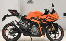 KTM 390 RC 2023 JYJ40