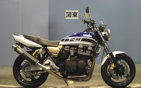 YAMAHA XJR400 1995 4HM