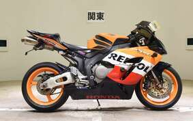 HONDA CBR1000RR 2005 SC57