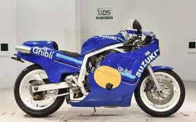 SUZUKI GSX-R750 1987 GR71G