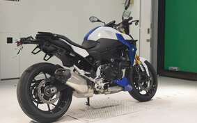 BMW F900R 2023