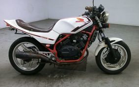 HONDA VT250F MC08