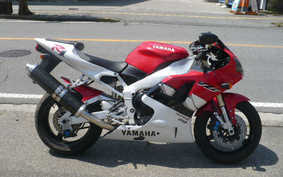 YAMAHA YZF-R1 2006 RN011