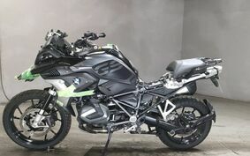 BMW R1250GS 2021 0M01