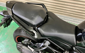 YAMAHA FZ-1 FEATHER 2013 RN21J