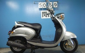 YAMAHA VINO 125 SE24